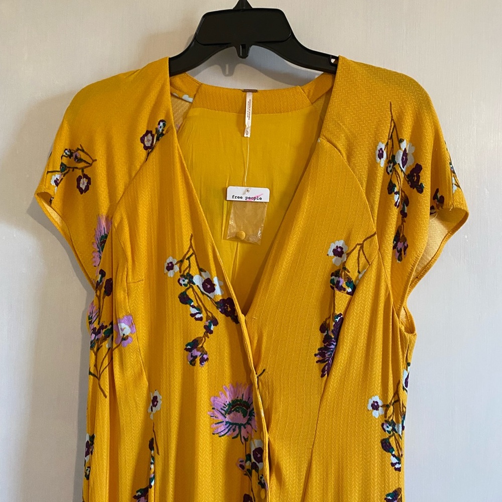 Free People - Picture 4 of 14